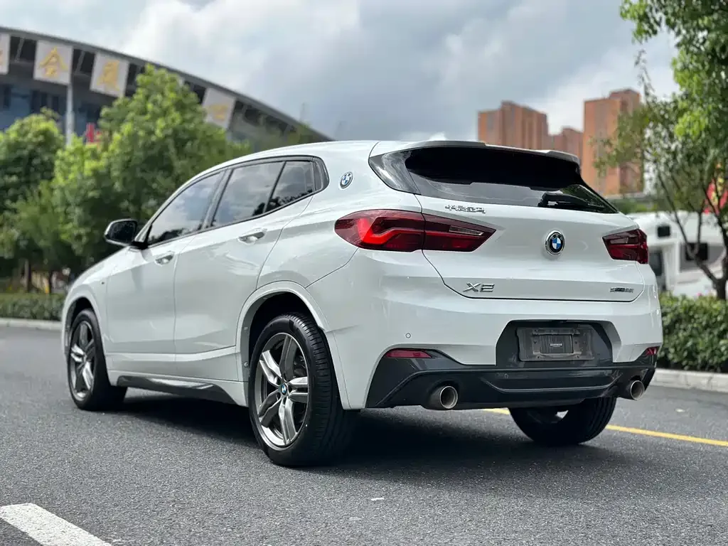 BMW X2 — фото 10