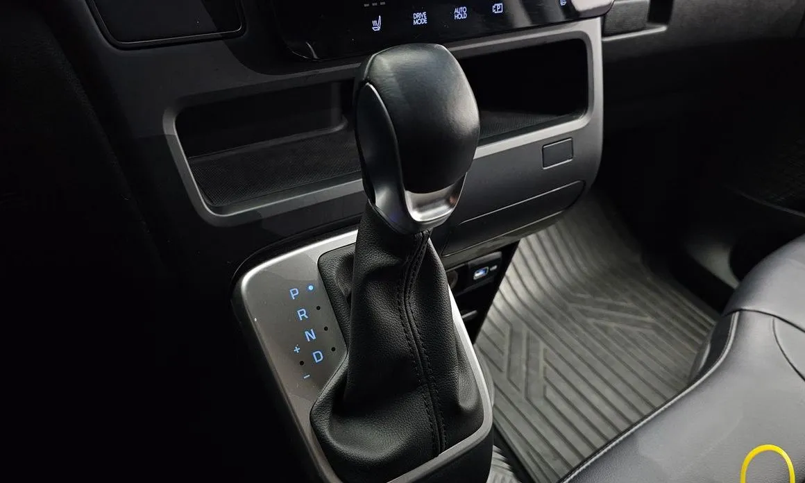 Hyundai Staria — фото 3
