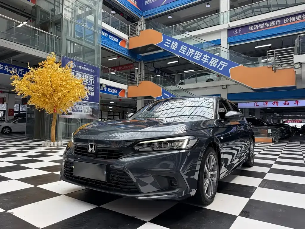 Honda Civic — фото 1
