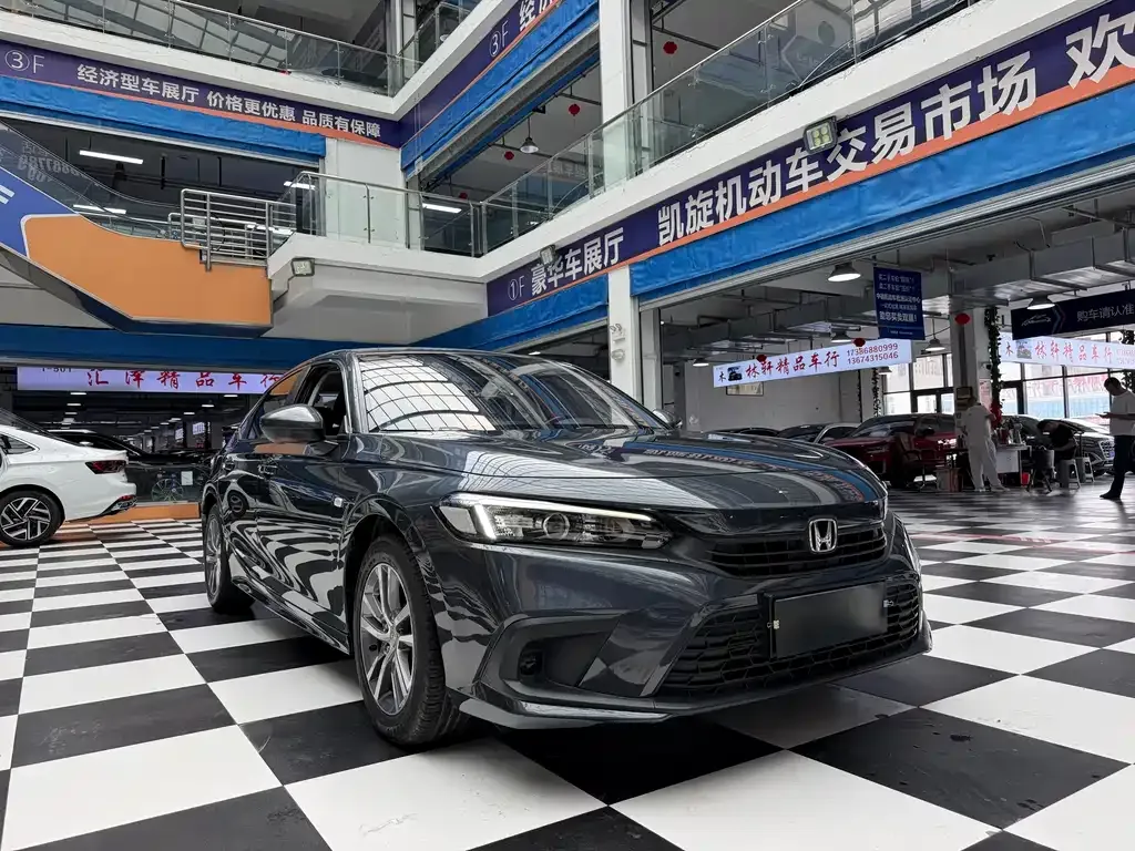 Honda Civic — фото 5