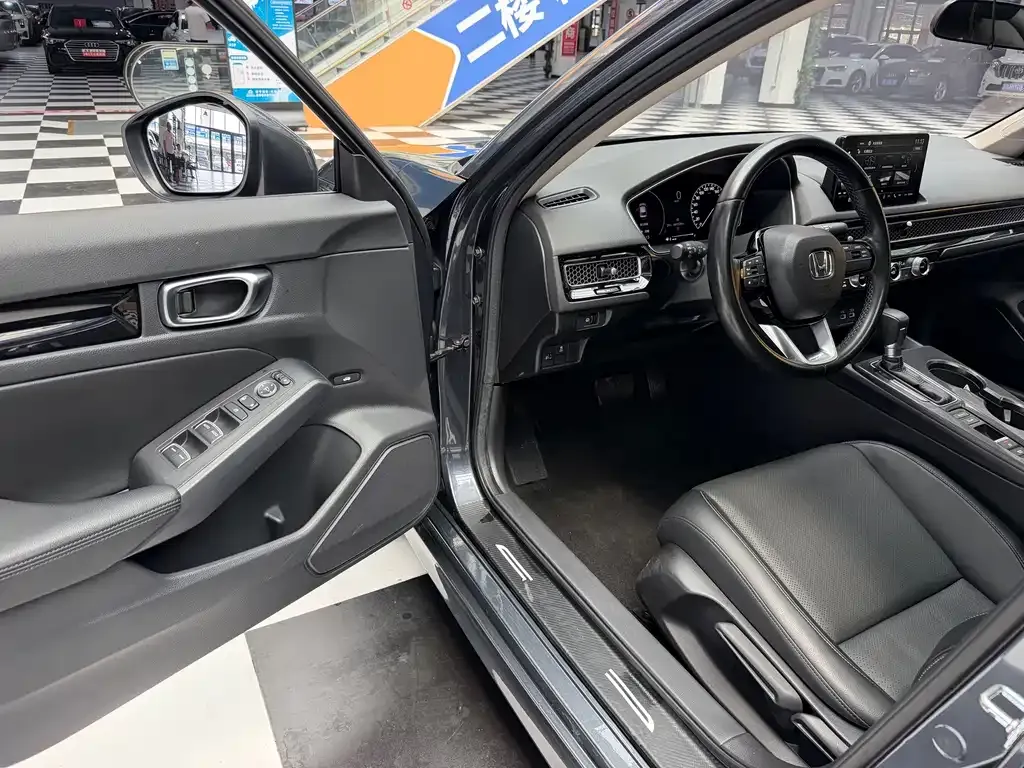Honda Civic — фото 2