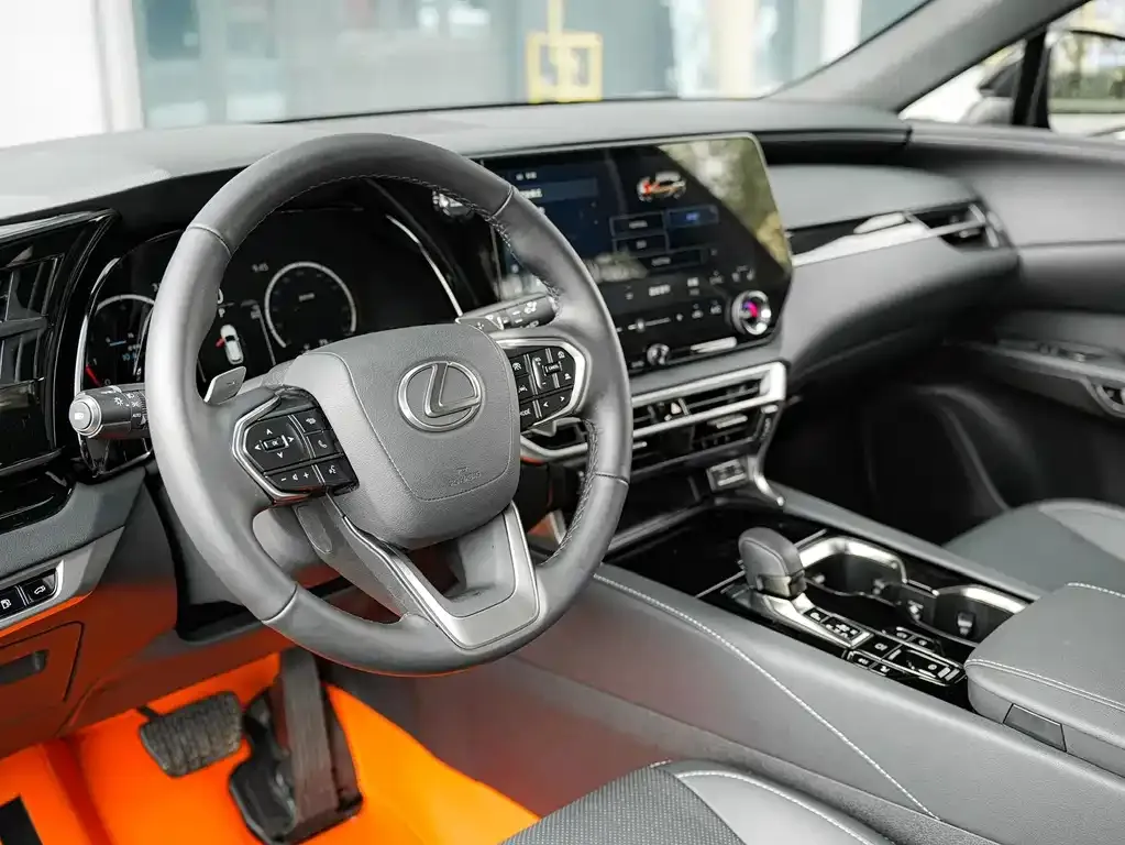Lexus RX — фото 2