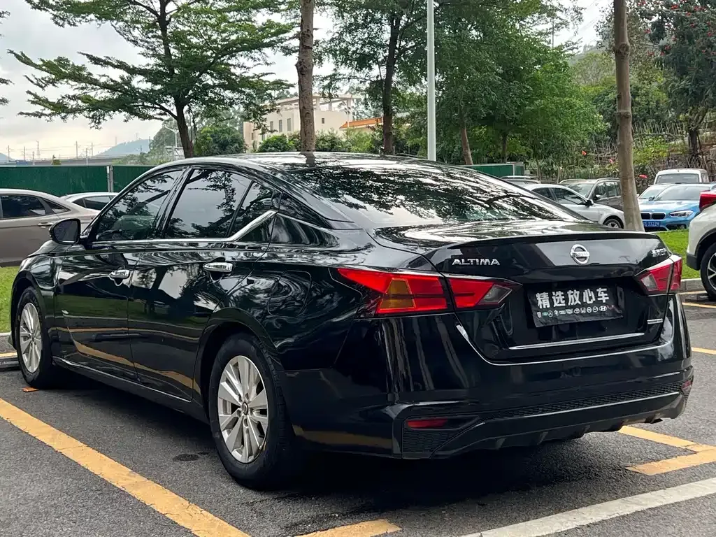 Nissan Teana — фото 2