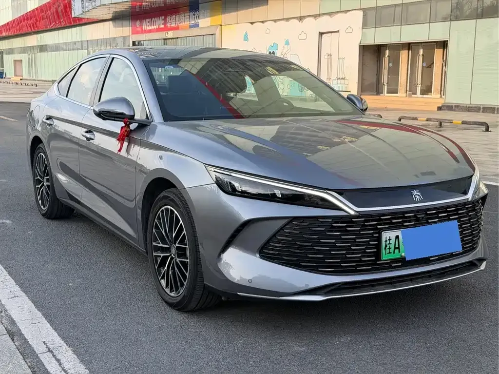 BYD Qin L — фото 9