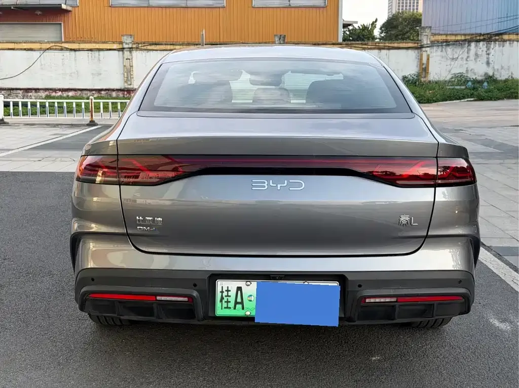 BYD Qin L — фото 2