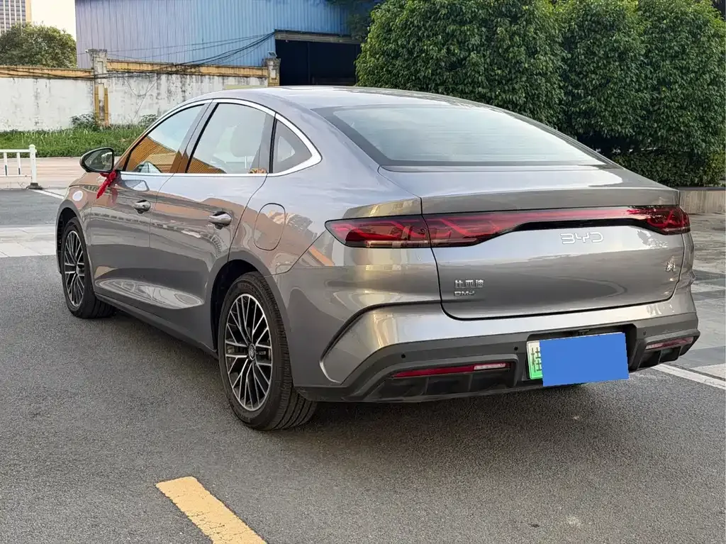 BYD Qin L — фото 10