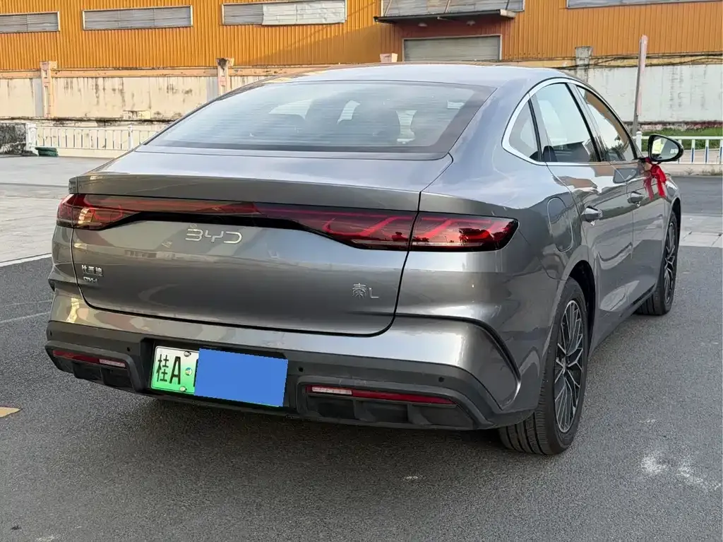 BYD Qin L — фото 3