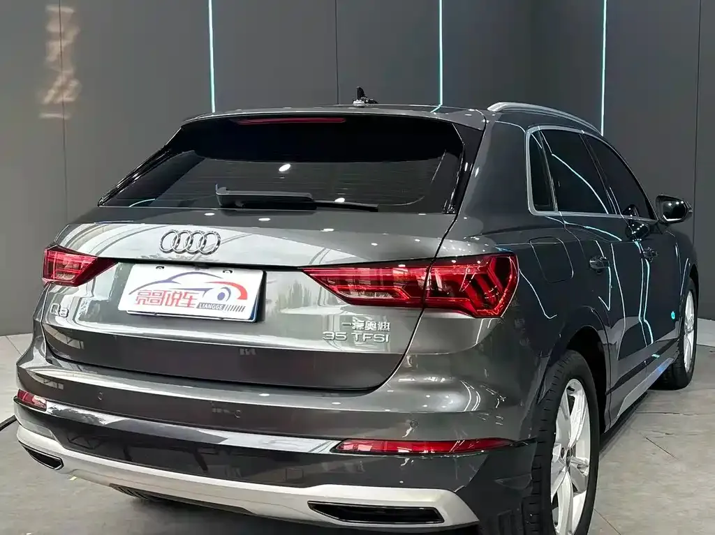 Audi Q3 — фото 5