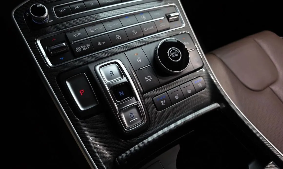 Hyundai Santafe — фото 8