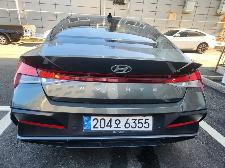 Hyundai AVANTE — фото 3
