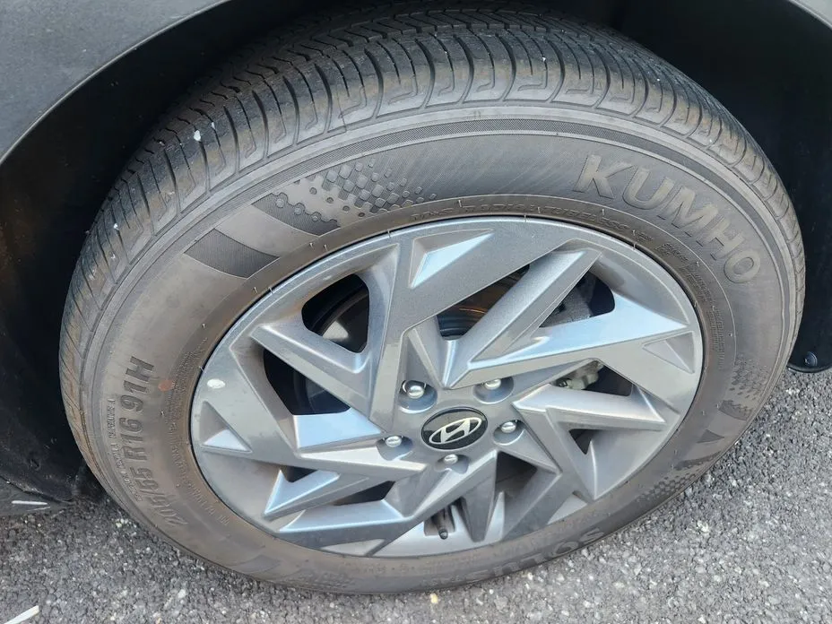 Hyundai AVANTE — фото 4