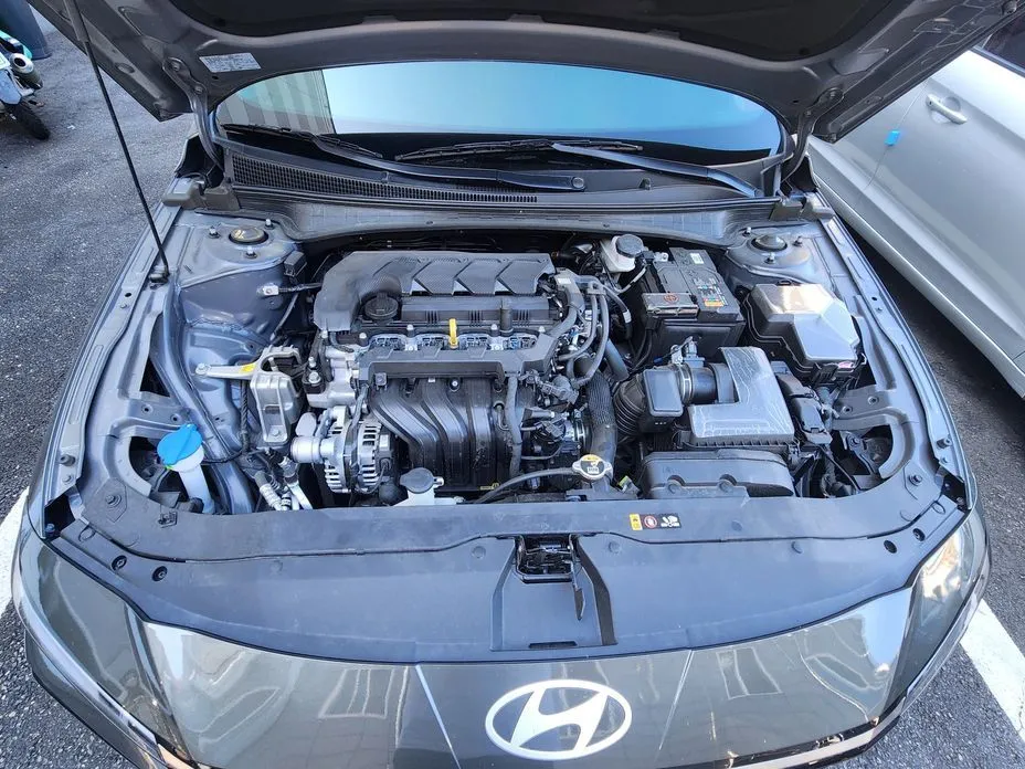 Hyundai AVANTE — фото 8