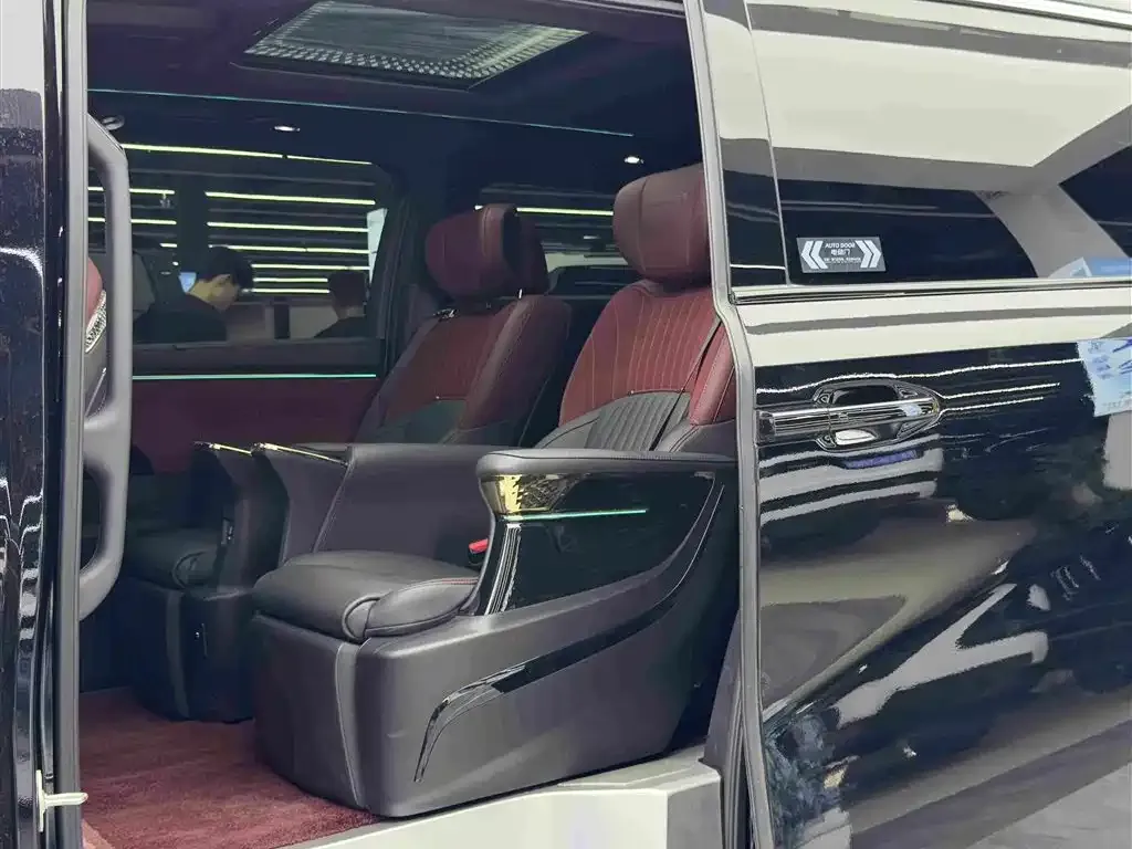 GAC Motor Trumpchi E9 — фото 10