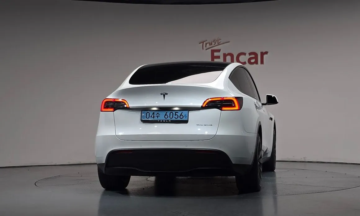 Tesla Model Y — фото 3