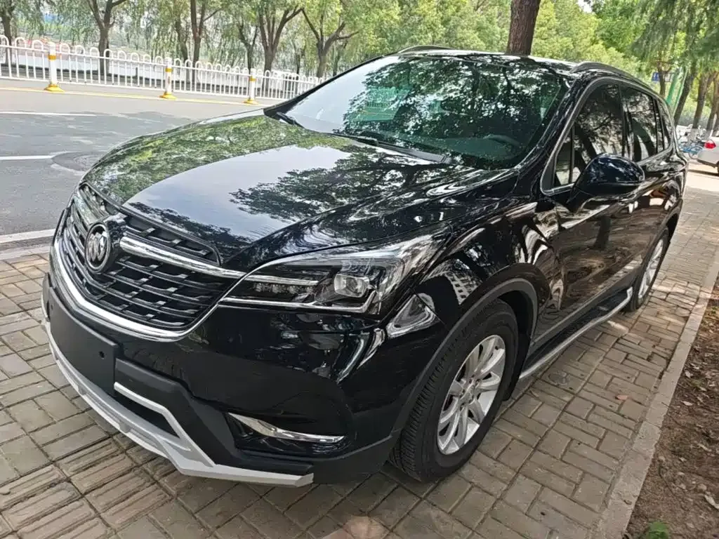 Buick Envision Plus — фото 1