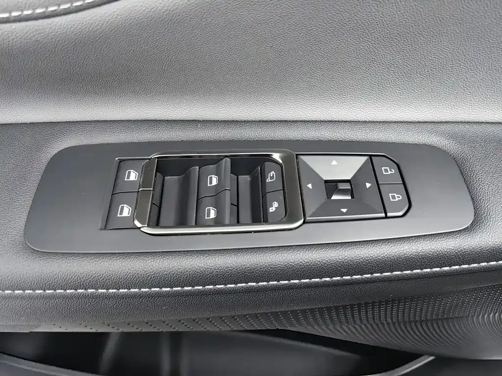 Ford Edge — фото 6