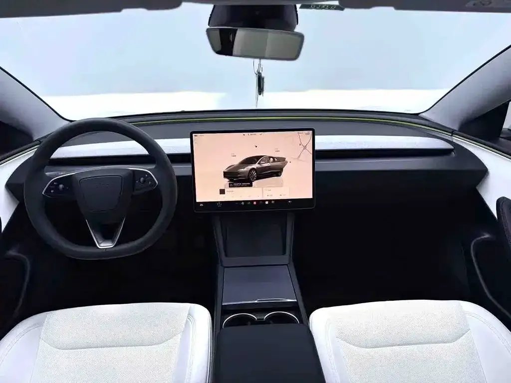 Tesla Model 3 — фото 6