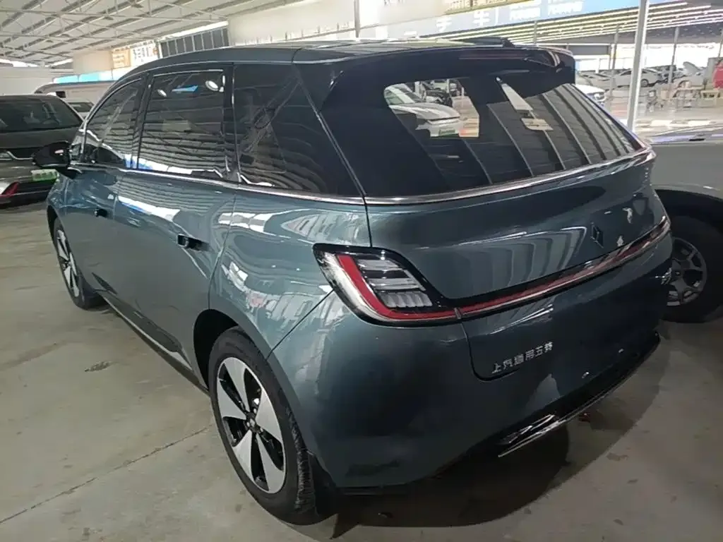 Baojun Yunduo — фото 9