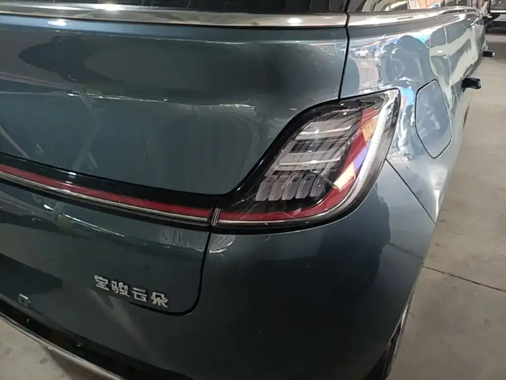Baojun Yunduo — фото 4