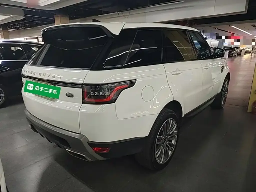 Land Rover Sport PHEV — фото 8