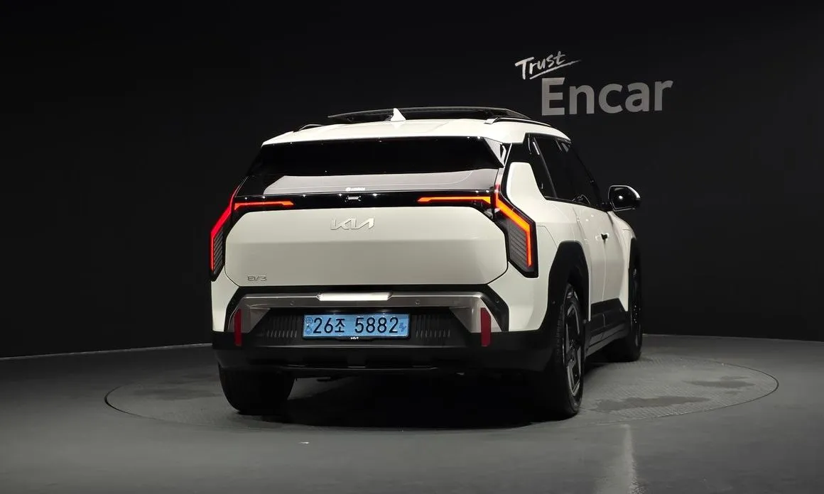 Kia EV3 — фото 3