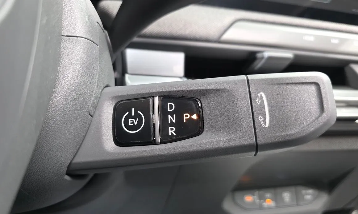 Kia EV3 — фото 9