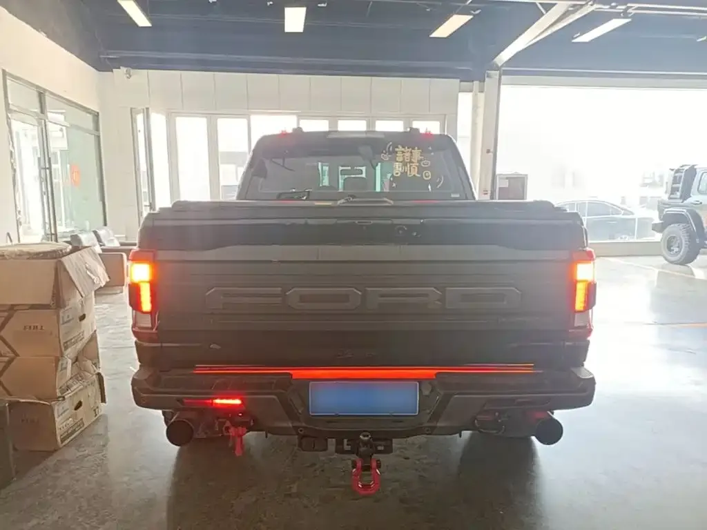 Ford F-150 Raptor — фото 5