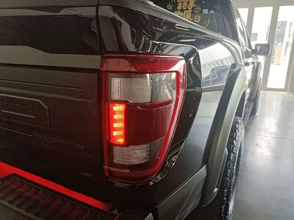 Ford F-150 Raptor — фото 4