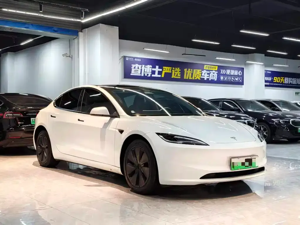 Tesla Model 3 — фото 10