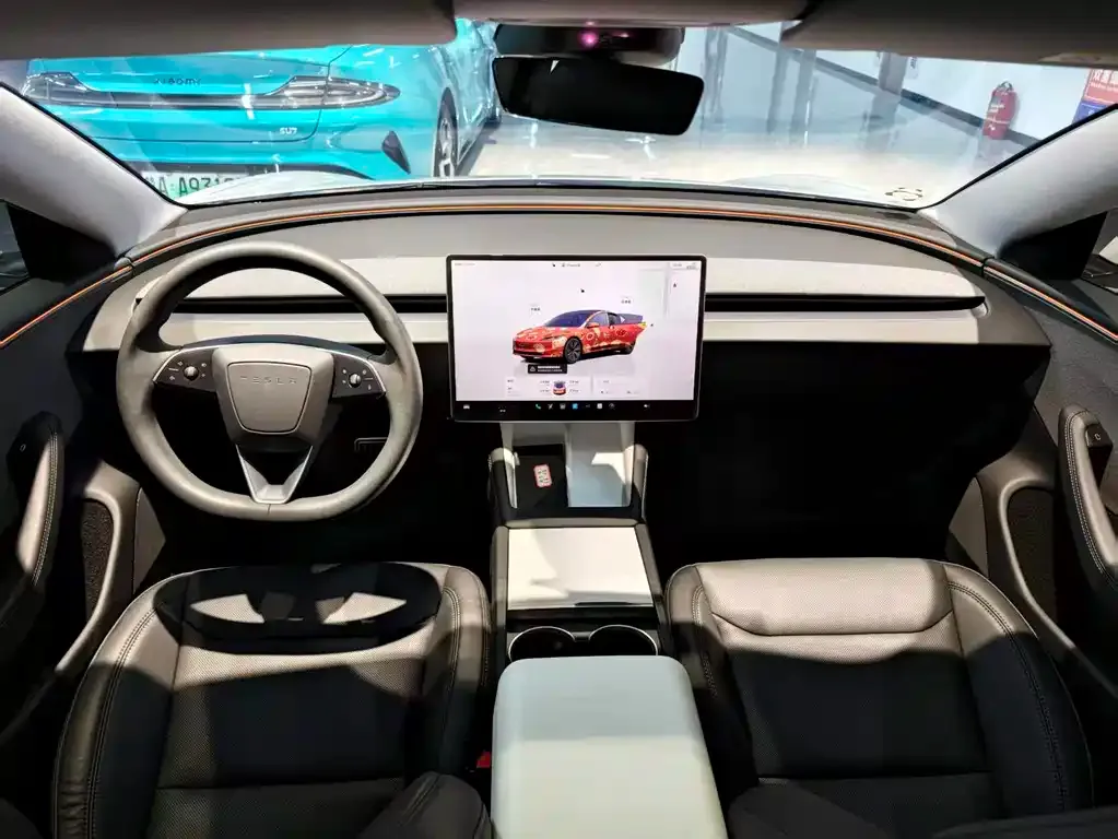 Tesla Model 3 — фото 6