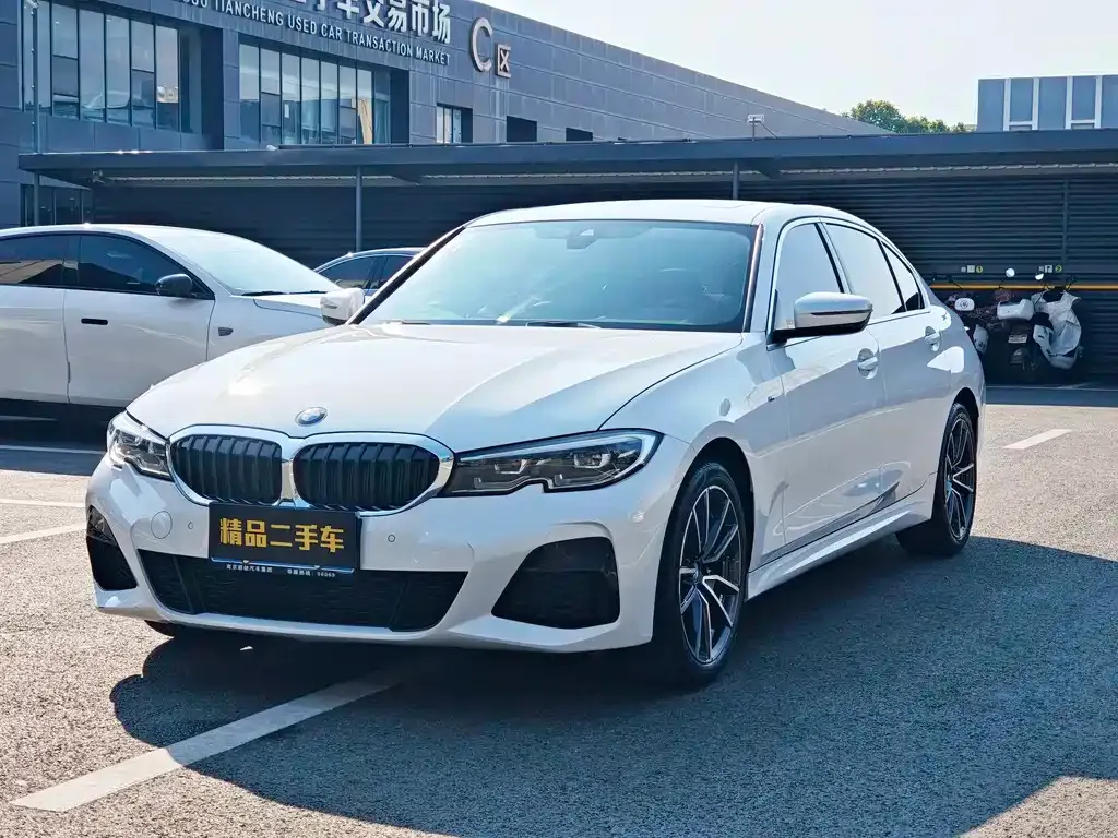 BMW 3 Series — фото 1