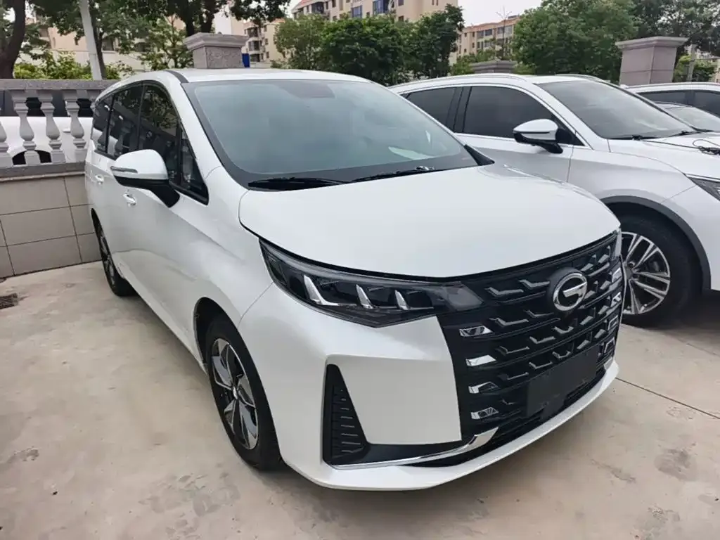 GAC Motor Trumpchi M6 — фото 6