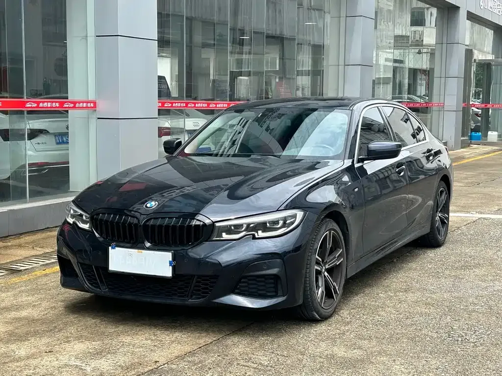 BMW 3 Series — фото 1
