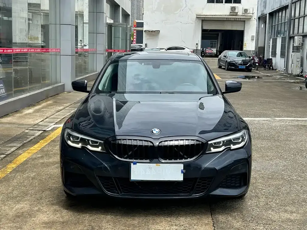 BMW 3 Series — фото 8