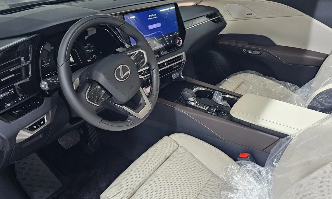 Lexus RX — фото 10