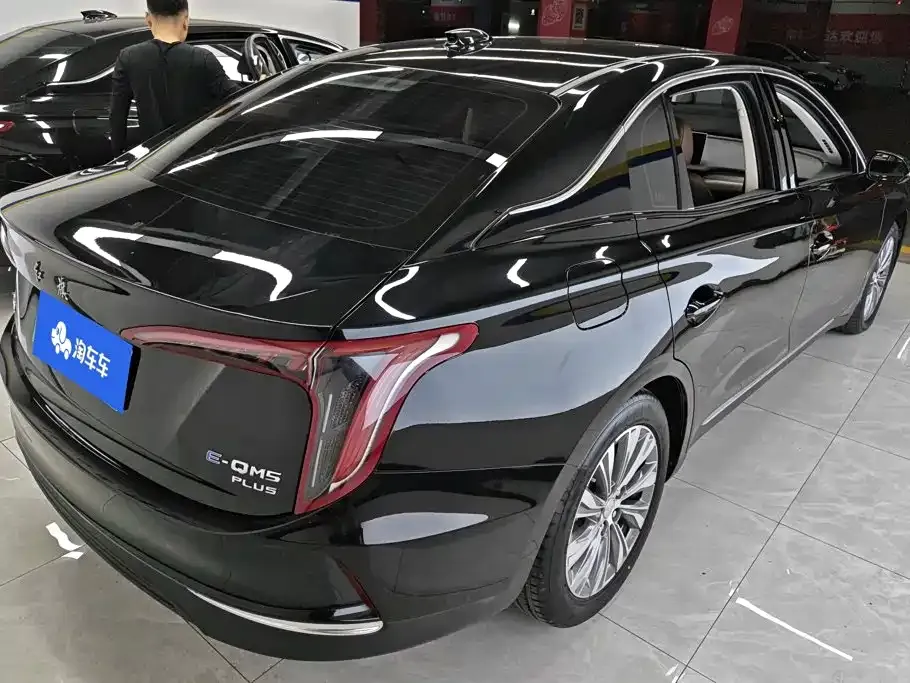 Hongqi E-QM5 — фото 8