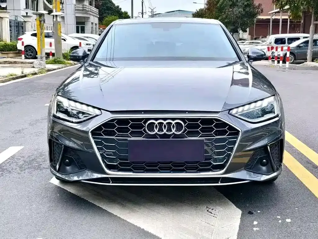 Audi A4L — фото 2