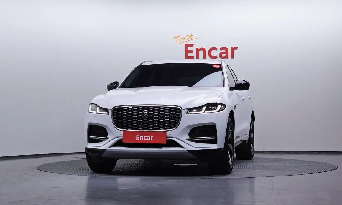 Jaguar F-PACE — фото 4