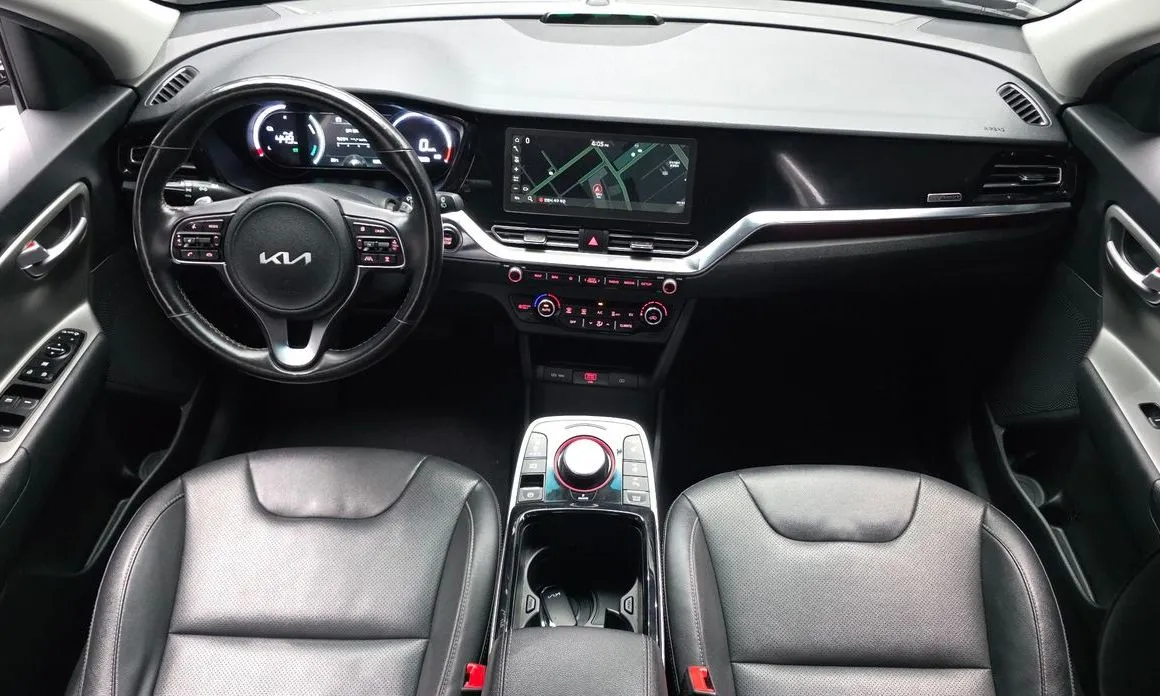 Kia Niro — фото 9