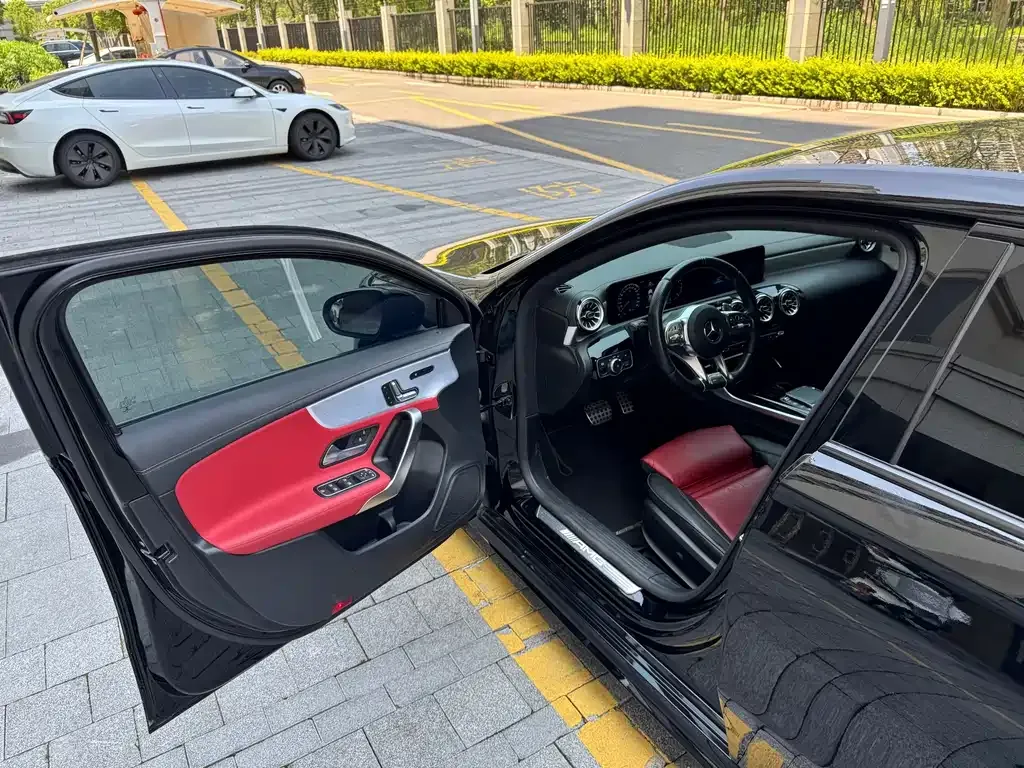 Mercedes-Benz A-Class AMG — фото 9