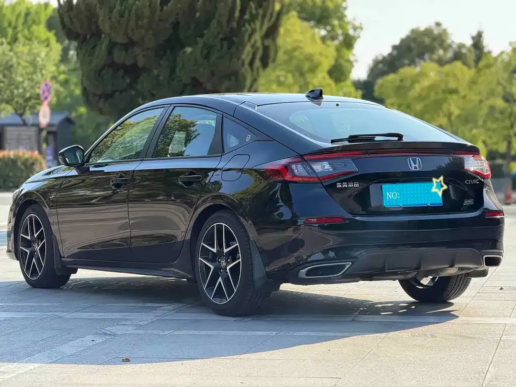 Honda Civic — фото 7