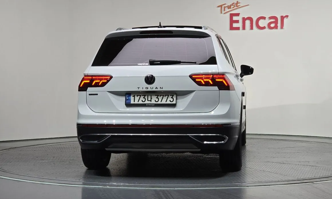 Volkswagen Tiguan — фото 5