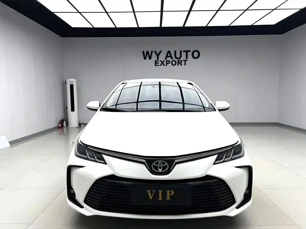 Toyota Corolla — фото 7