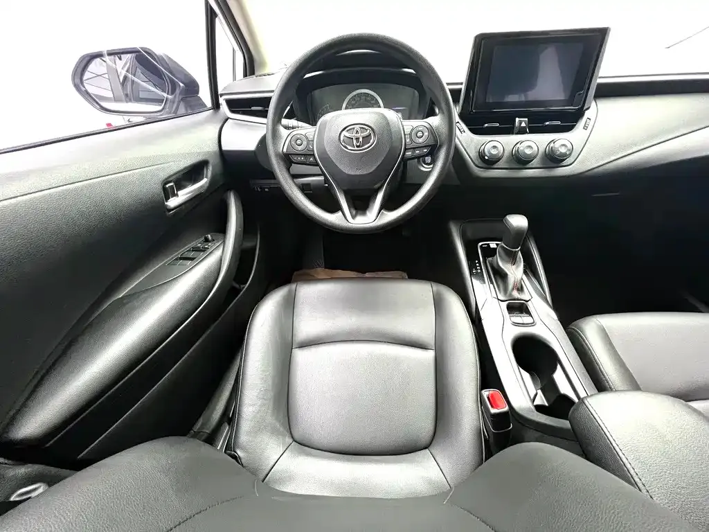 Toyota Corolla — фото 4