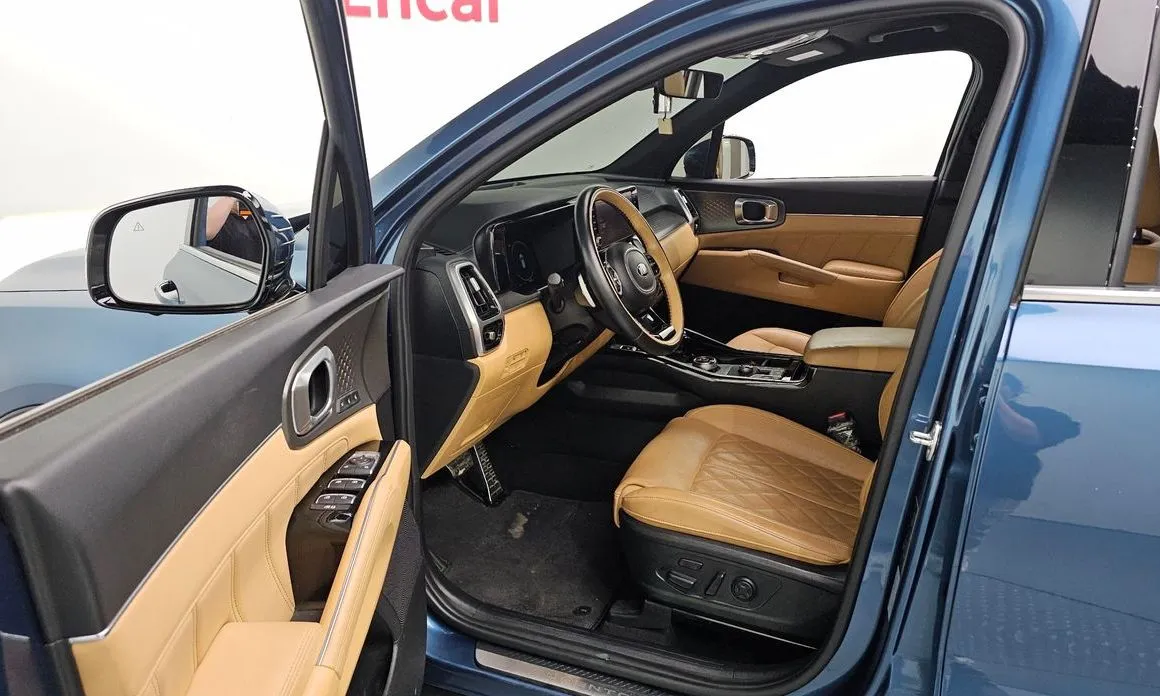 Kia Sorento — фото 9