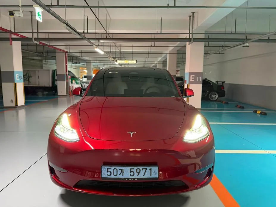 Tesla Model Y — фото 6