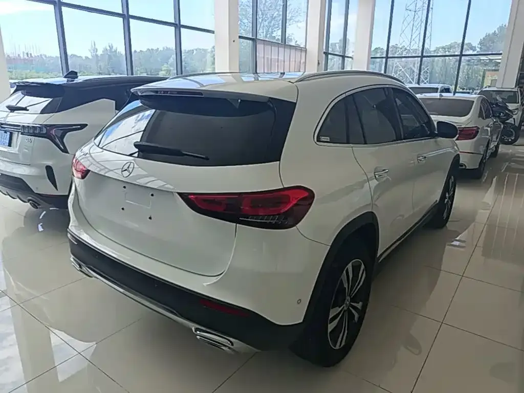 Mercedes-Benz GLA — фото 5