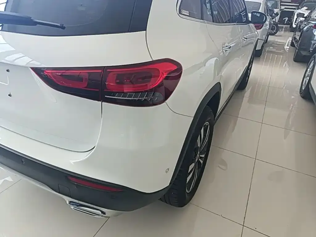 Mercedes-Benz GLA — фото 3