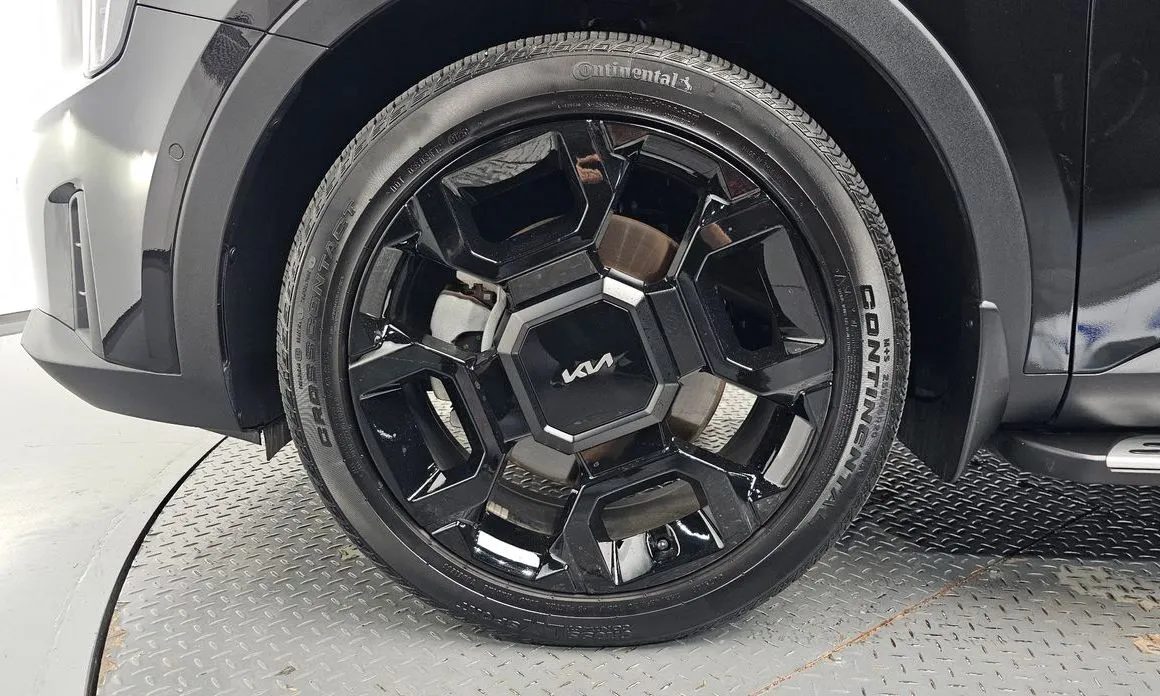 Kia Sorento — фото 8