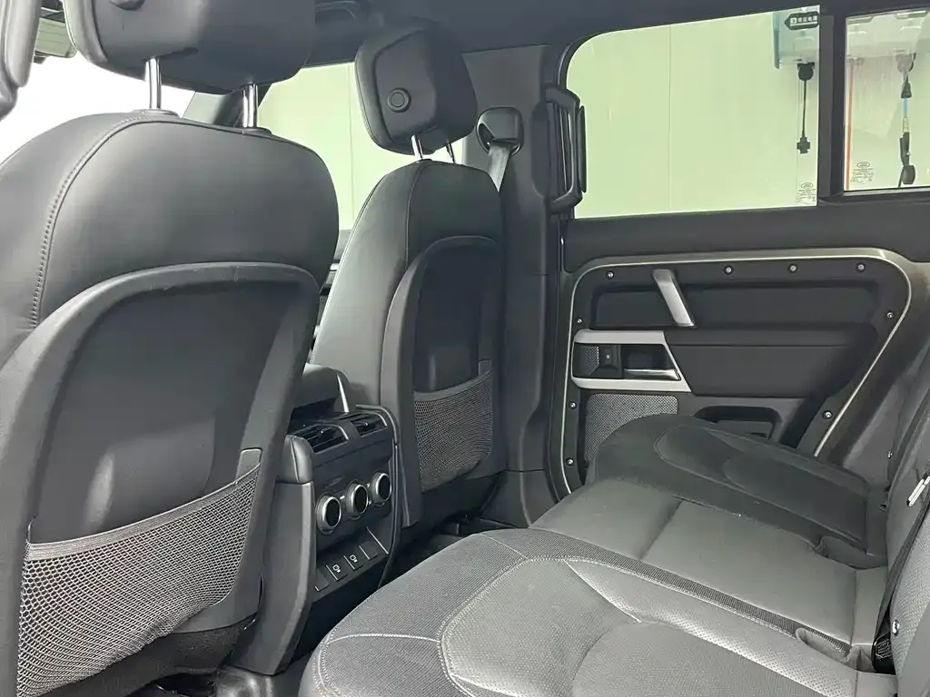 Land Rover Defender — фото 3